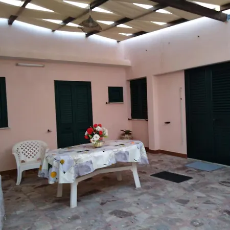 Casa De Nuccio * Santa Maria di Leuca